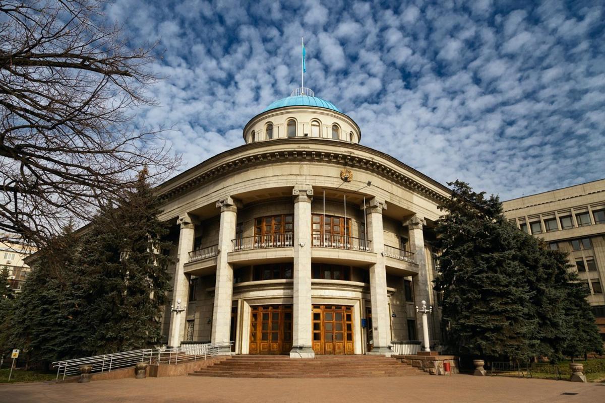 Nadezhda Apartments On Gogol Street 117-127 Almaty Luaran gambar